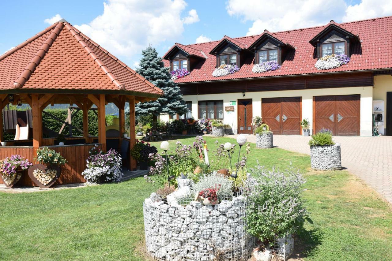 Urlaub Am Bauernhof Familie Roessler Vlg. Spor Apartment *